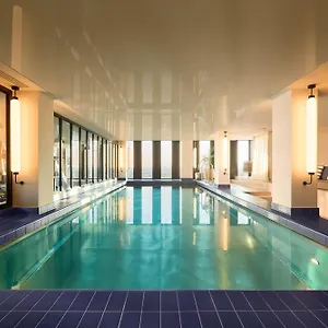 Adina Otel