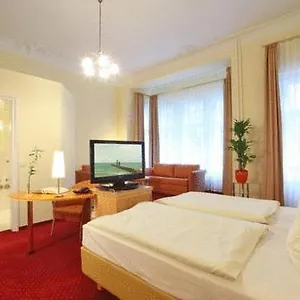Vivaldi Am Kurfuerstendamm 3*, Berlin Niemcy