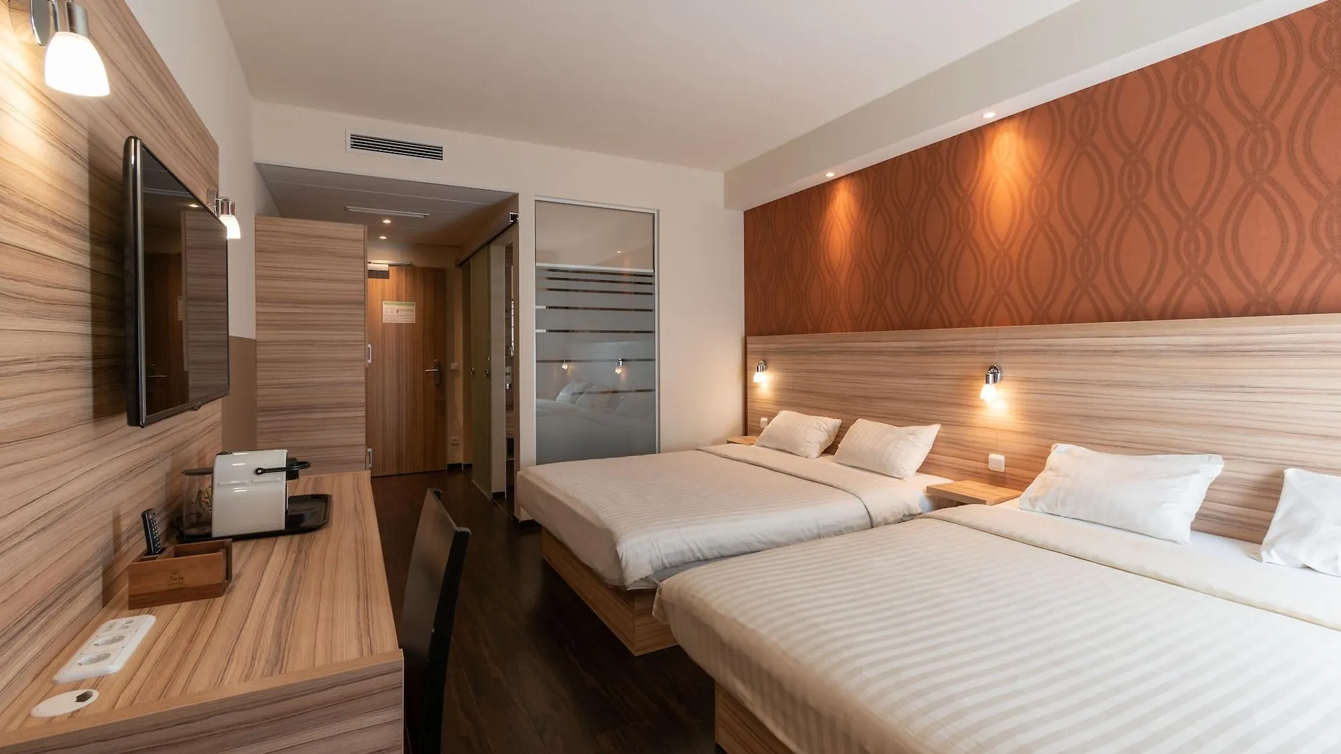 Star G Hotel Premium Muenchen Domagkstrasse 3*, Munich