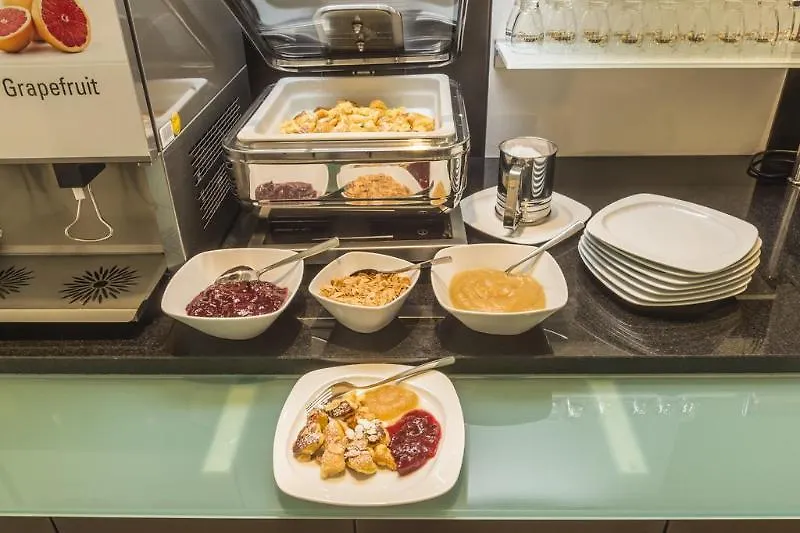 Star G Hotel Premium Muenchen Domagkstrasse 3*, Μόναχο